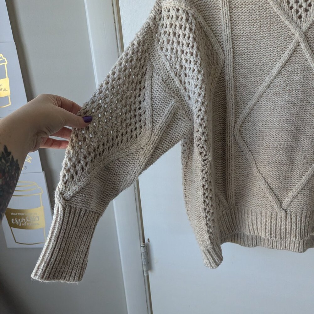 Calista Cream Chunky Cable Knit Pullover Sweater Size Small - Picture 2 of 6